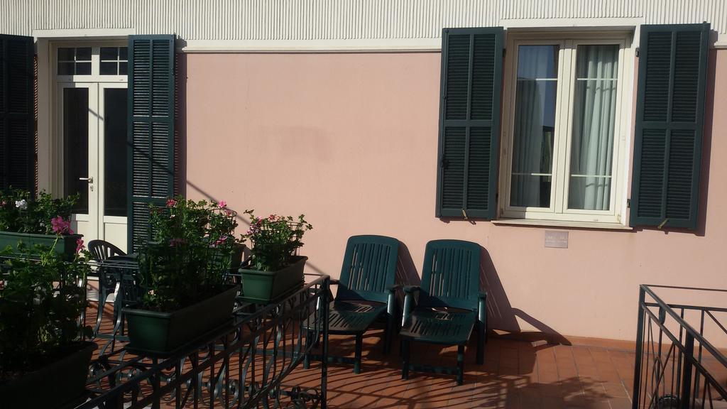 Hotel La Scogliera ボルディゲーラ エクステリア 写真